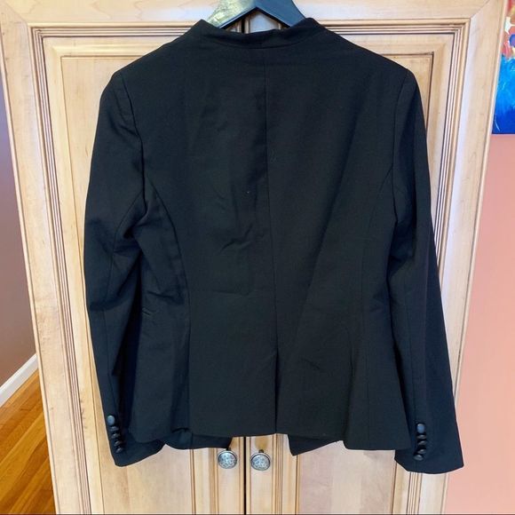 black blazer - Picture 5 of 5